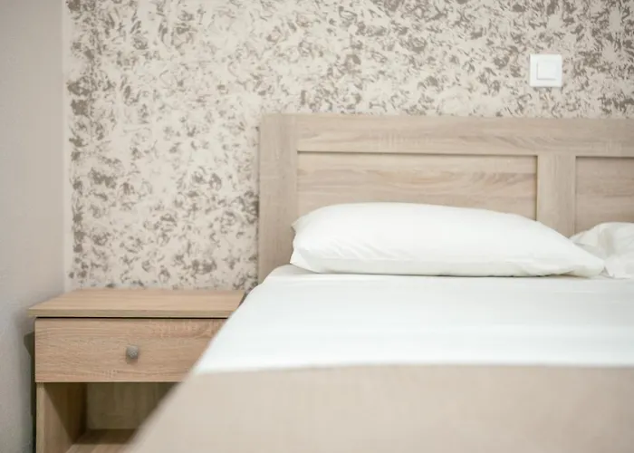 Old Town Elpis Apartment *